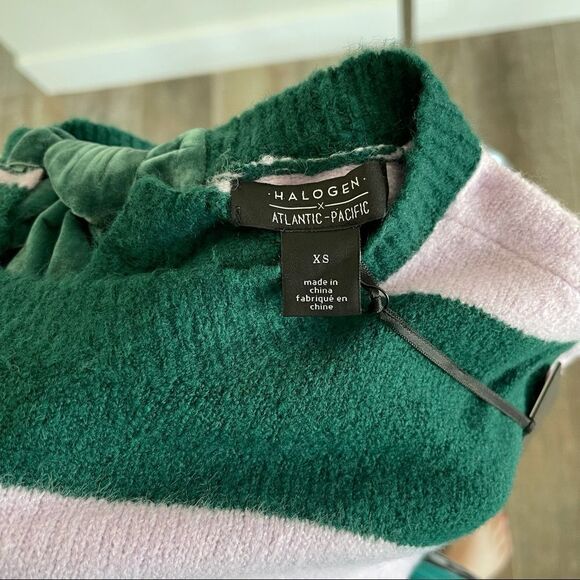 Halogen Atlantic Pacific Striped Bow Back Sweater - Picture 4 of 6